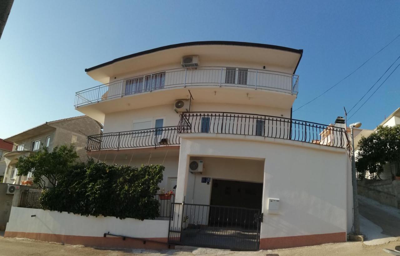 Apartman Radic トロギール エクステリア 写真